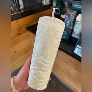 Spring 2023 Pearl Mermaid Tumbler NEW